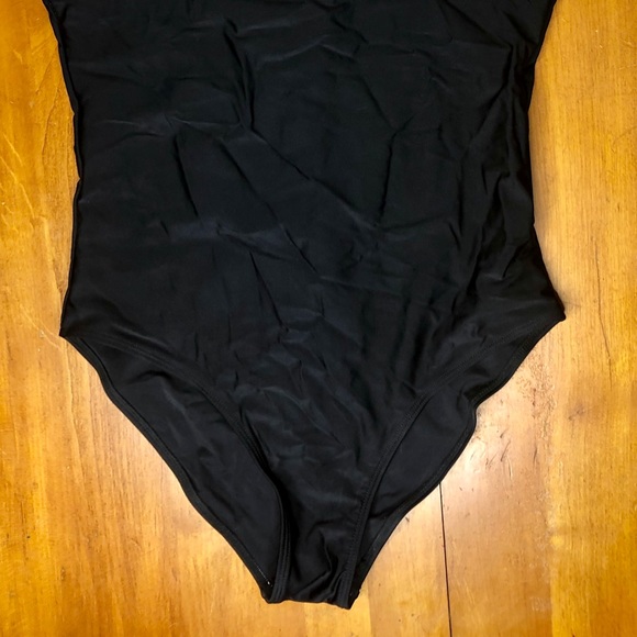 Black Open Back Cheeky One Piece Swimsuit Sz Med - Picture 3 of 5